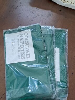 Cocktail Napkins - Emerald Green Pack 3 Packs Of 4 Each